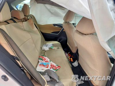 Zdjęcie 10 z 12 samochodu: 2025 TOYOTA RAV4 XLE VIN:2T3P1RFV2SW601203 - miniatura