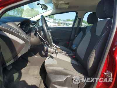 Zdjęcie 7 z 12 samochodu: 2014 FORD FOCUS SE VIN:1FADP3F20EL286449 - miniatura