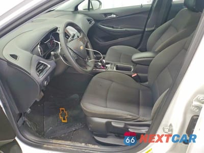 Zdjęcie 7 z 12 samochodu: 2019 CHEVROLET CRUZE LS VIN:1G1BC5SM7K7136707 - miniatura
