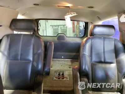 Zdjęcie 10 z 14 samochodu: 2007 GMC YUKON DENALI VIN:1GKFK63817J214481 - miniatura
