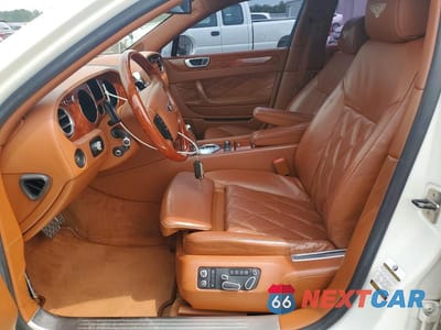 Zdjęcie 7 z 12 samochodu: 2011 BENTLEY CONTINENTAL FLYING SPUR SPEED VIN:SCBBP9ZA8BC069348 - miniatura