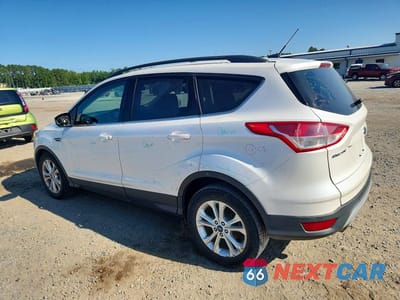 Drugie zdjęcie samochodu z przodu: 2016 FORD ESCAPE SE VIN:1FMCU9GX8GUA90893 - miniatura