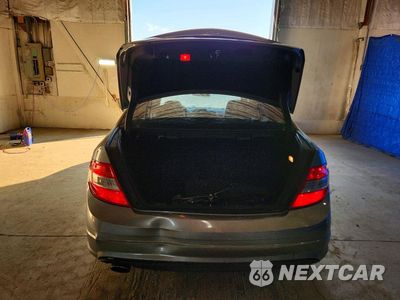 Zdjęcie 6 z 12 samochodu: 2011 MERCEDES-BENZ C 350 VIN:WDDGF5GB7BR136079 - miniatura