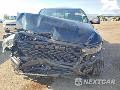 Piąte zdjęcie samochodu w środku: 2025 RAM 1500 TRADESMAN VIN:1C6RREGG8SN176403 - miniatura