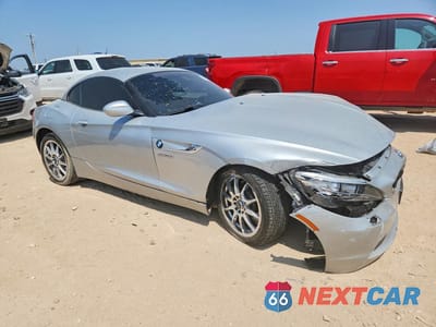 Czwarte zdjęcie samochodu z boku: 2015 BMW Z4 SDRIVE28I VIN:WBALL5C56FP557369 - miniatura