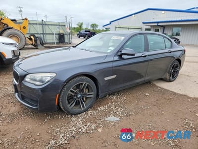 2015 BMW 750 LXI WBAYF8C5XFD654915 - główne zdjęcie licytacji z USA - miniatura