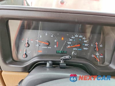 Zdjęcie 9 z 12 samochodu: 2002 JEEP WRANGLER / TJ SPORT VIN:1J4FA49S72P705918 - miniatura