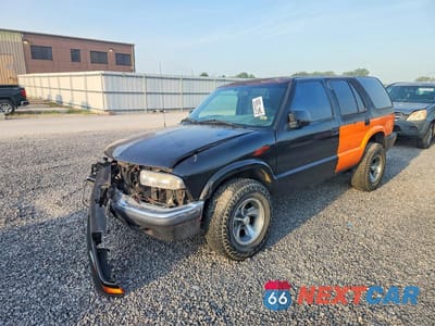 2001 CHEVROLET BLAZER 1GNDT13W61K209397 - główne zdjęcie licytacji z USA - miniatura