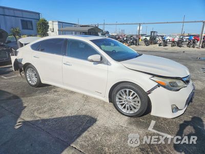 Czwarte zdjęcie samochodu z boku: 2014 TOYOTA AVALON HYBRID XLE TOURING VIN:4T1BD1EB9EU021129 - miniatura