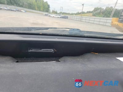 Zdjęcie 9 z 12 samochodu: 2004 TOYOTA PRIUS BASE VIN:JTDKB22UX40054488 - miniatura
