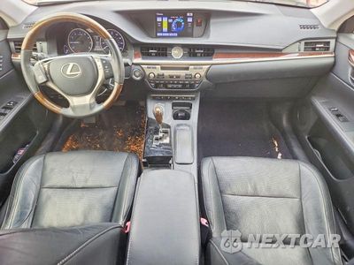 Zdjęcie 8 z 13 samochodu: 2013 LEXUS ES 350 VIN:JTHBK1GG2D2022778 - miniatura
