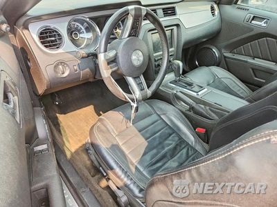 Zdjęcie 8 z 12 samochodu: 2014 FORD MUSTANG VIN:1ZVBP8AM3E5247864 - miniatura