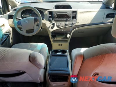 Zdjęcie 8 z 13 samochodu: 2011 TOYOTA SIENNA LE VIN:5TDKK3DC6BS169223 - miniatura