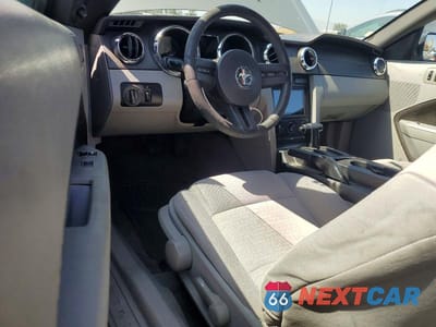Zdjęcie 8 z 12 samochodu: 2009 FORD MUSTANG VIN:1ZVHT84N695112524 - miniatura