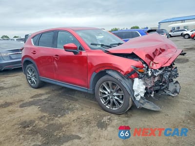 Czwarte zdjęcie samochodu z boku: 2021 MAZDA CX-5 SIGNATURE VIN:JM3KFBEY0M0429850 - miniatura