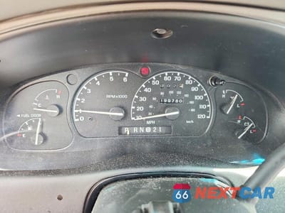 Zdjęcie 9 z 13 samochodu: 2000 FORD EXPLORER XLT VIN:1FMZU83P4YZC12132 - miniatura
