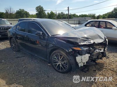 Czwarte zdjęcie samochodu z boku: 2021 TOYOTA CAMRY SE VIN:4T1T11AK9MU581914 - miniatura