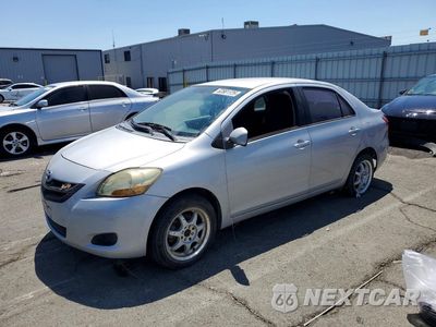 2007 TOYOTA YARIS BASE JTDBT923271010951 - główne zdjęcie licytacji z USA - miniatura