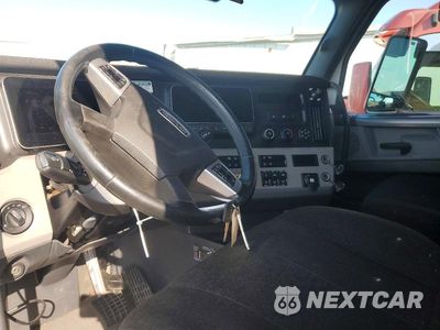 Zdjęcie 8 z 14 samochodu: 2022 FREIGHTLINER CASCADIA 126 SEMI TRUCK VIN:3AKJHHDR4NSNC6859 - miniatura
