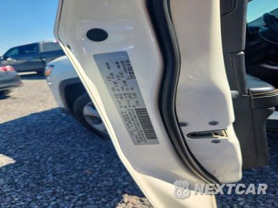 Zdjęcie 12 z 12 samochodu: 2018 JEEP COMPASS LATITUDE VIN:3C4NJDBB4JT483697 - miniatura