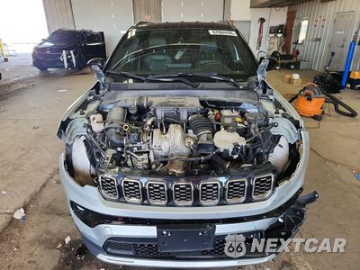 Piąte zdjęcie samochodu w środku: 2025 JEEP COMPASS LIMITED VIN:3C4NJDCN4ST508477 - miniatura