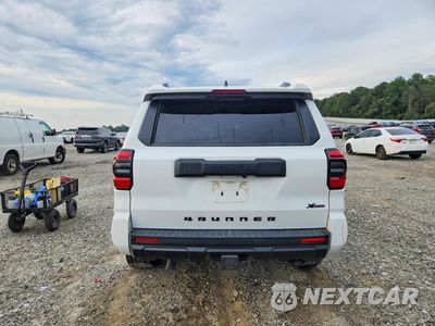 Zdjęcie 6 z 13 samochodu: 2025 TOYOTA 4RUNNER SR5 VIN:JTEVA5AR9S5003591 - miniatura