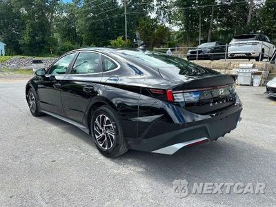 Drugie zdjęcie samochodu z przodu: 2026 HYUNDAI SONATA HYBRID BLUE VIN:KMHL24JJ3TA153729 - miniatura