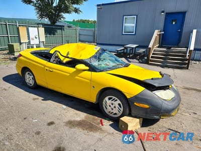 Czwarte zdjęcie samochodu z boku: 2001 SATURN SC2 VIN:1G8ZY12741Z103882 - miniatura