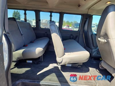 Zdjęcie 10 z 12 samochodu: 2018 CHEVROLET EXPRESS G3500 LT VIN:1GAZGPFPXJ1268431 - miniatura