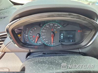 Zdjęcie 9 z 12 samochodu: 2020 CHEVROLET TRAX 1LT VIN:3GNCJLSB1LL319707 - miniatura