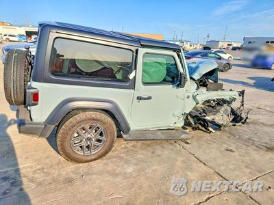 Trzecie zdjęcie samochodu z tyłu: 2024 JEEP WRANGLER SPORT VIN:1C4PJXAN9RW152173 - miniatura