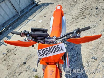 Piąte zdjęcie samochodu w środku: 2024 KTM 250 XC-F VIN:VBKXCK43XRM119152 - miniatura