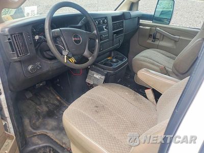Zdjęcie 8 z 13 samochodu: 2018 GMC SAVANA BOX TRUCK VIN:7GZ67UCG8JN000339 - miniatura