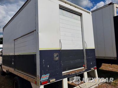 Zdjęcie 6 z 13 samochodu: 2014 CHEVROLET EXPRESS G4500 REFRIGERATED BOX TRUCK VIN:1GB6G5CG8E1212405 - miniatura
