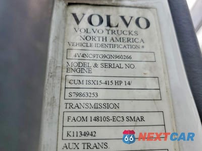 Zdjęcie 12 z 14 samochodu: 2016 VOLVO VNL SEMI TRUCK VIN:4V4NC9TG9GN960266 - miniatura