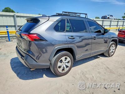 Trzecie zdjęcie samochodu z tyłu: 2020 TOYOTA RAV4 LE VIN:2T3H1RFV8LC047754 - miniatura