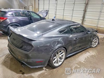 Trzecie zdjęcie samochodu z tyłu: 2020 FORD MUSTANG GT VIN:1FA6P8CF3L5177739 - miniatura