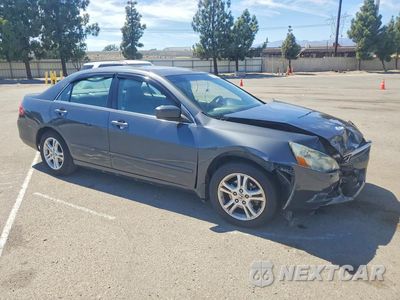 Czwarte zdjęcie samochodu z boku: 2006 HONDA ACCORD EX VIN:1HGCM56776A106324 - miniatura