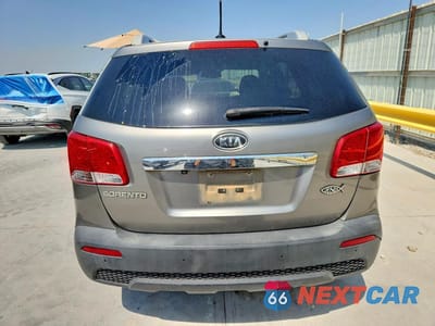 Zdjęcie 6 z 13 samochodu: 2011 KIA SORENTO LX VIN:5XYKT4A13BG110200 - miniatura