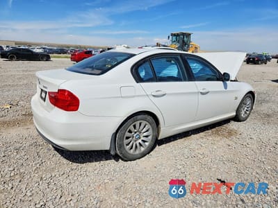 Trzecie zdjęcie samochodu z tyłu: 2009 BMW 328 XI SULEV VIN:WBAPK53519A510214 - miniatura