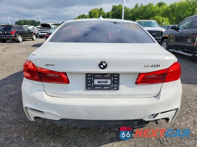 Zdjęcie 6 z 13 samochodu: 2019 BMW 540 XI VIN:WBAJE7C56KG892610 - miniatura