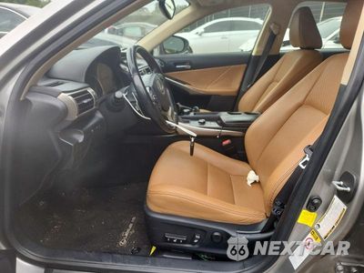 Zdjęcie 7 z 12 samochodu: 2016 LEXUS IS 200T VIN:JTHBA1D23G5017121 - miniatura