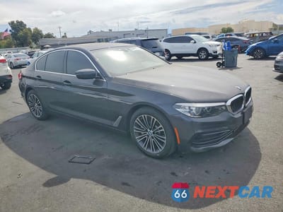 Czwarte zdjęcie samochodu z boku: 2019 BMW 530 I VIN:WBAJA5C51KBX46905 - miniatura