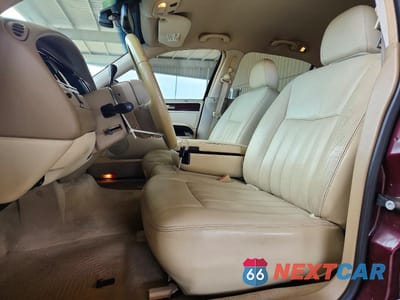 Zdjęcie 7 z 12 samochodu: 2006 LINCOLN TOWN CAR SIGNATURE VIN:1LNHM81V36Y649216 - miniatura