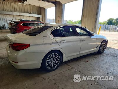 Trzecie zdjęcie samochodu z tyłu: 2018 BMW 530E VIN:WBAJA9C51JB250802 - miniatura