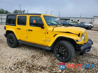 Czwarte zdjęcie samochodu z boku: 2021 JEEP WRANGLER UNLIMITED SAHARA 4XE VIN:1C4JJXP6XMW698768 - miniatura