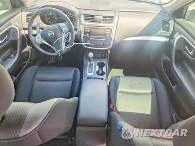 Zdjęcie 8 z 12 samochodu: 2016 NISSAN ALTIMA 2.5 SR VIN:1N4AL3APXGC281702 - miniatura