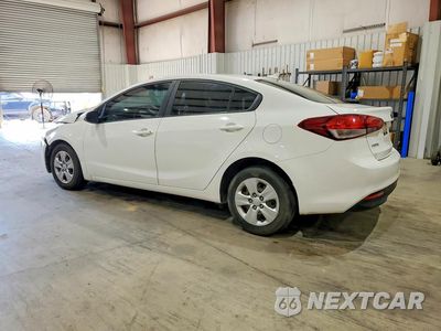 Drugie zdjęcie samochodu z przodu: 2017 KIA FORTE LX VIN:3KPFK4A77HE060111 - miniatura