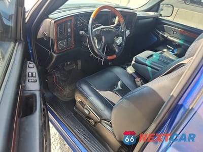Zdjęcie 8 z 12 samochodu: 2004 CHEVROLET SILVERADO K1500 VIN:1GCEK14V14Z159591 - miniatura