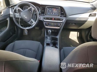 Zdjęcie 8 z 12 samochodu: 2019 HYUNDAI SONATA SEL VIN:5NPE34AF9KH771361 - miniatura